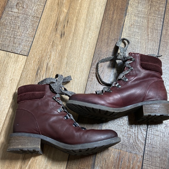 Sam Edelman Darrah Leather and Suede Boots Size 7 - Picture 5 of 15